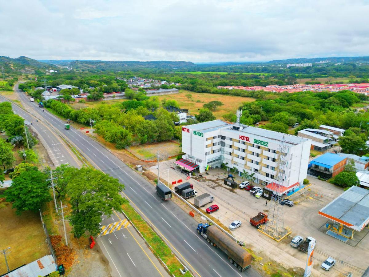 Hotel Berdez Neiva  Esterno foto